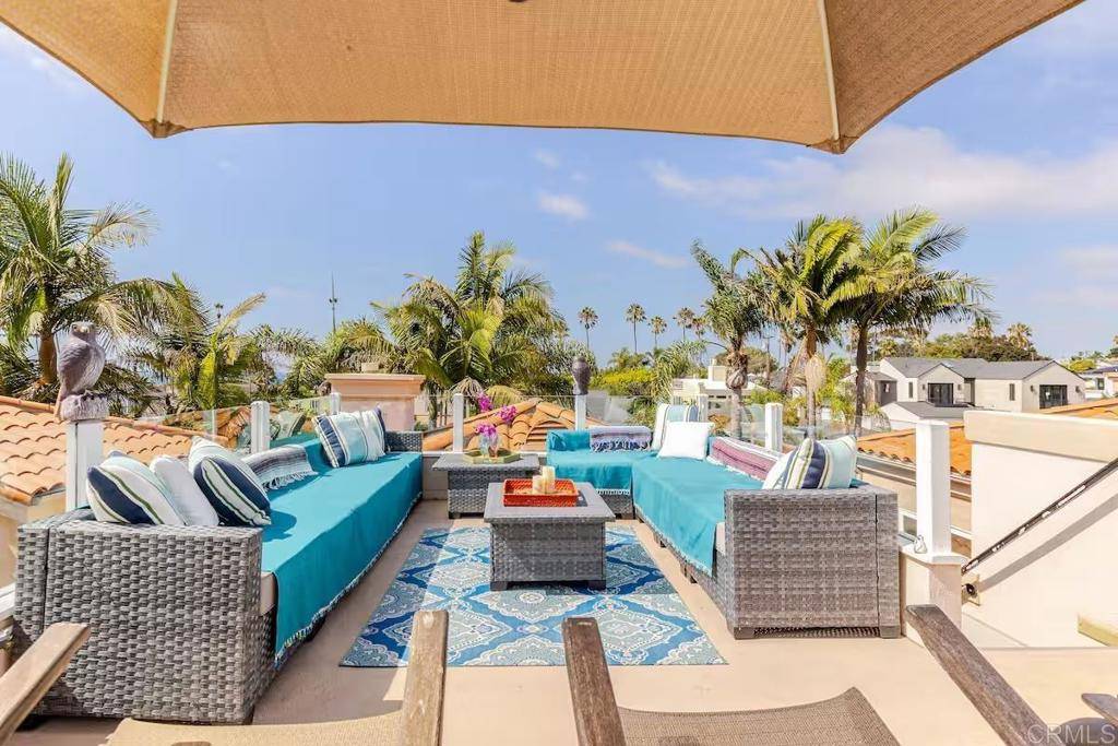 La Jolla, CA 92037,421 Westbourne