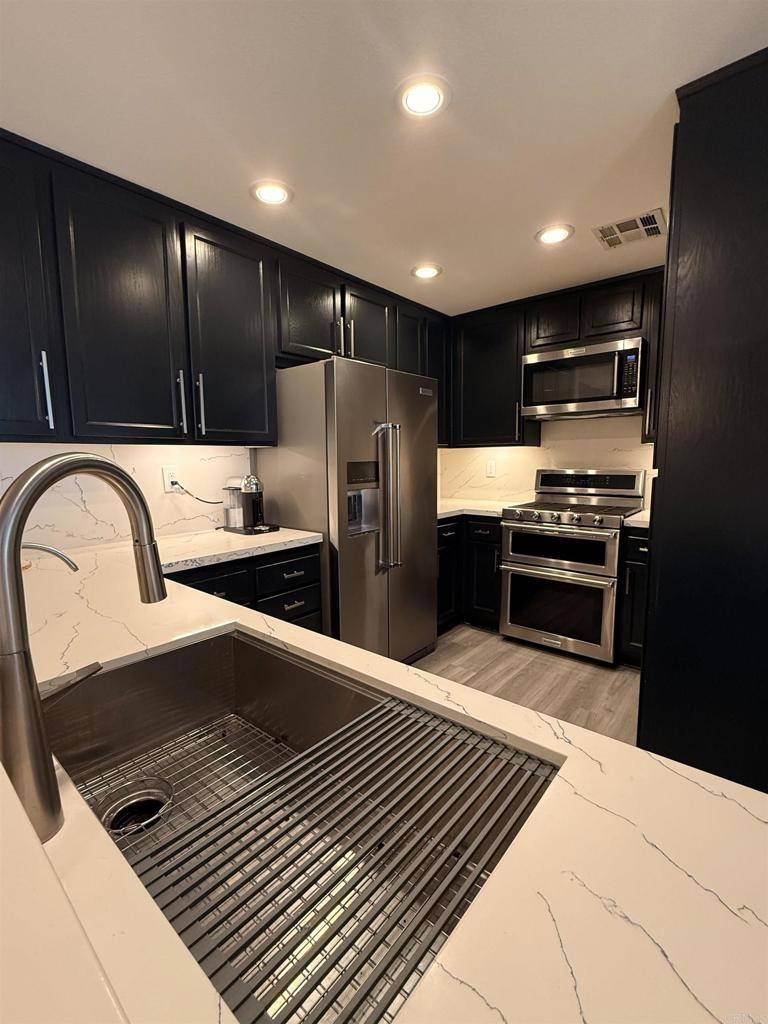 Chula Vista, CA 91913,1870 rouge drive