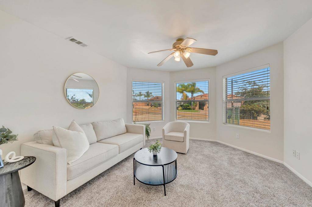 El Cajon, CA 92021,2229 Crest DR