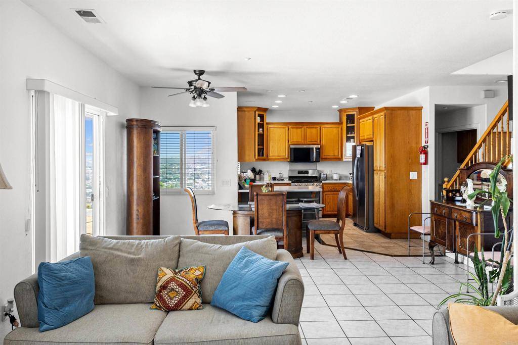 Spring Valley, CA 91977,2305 Highview LN