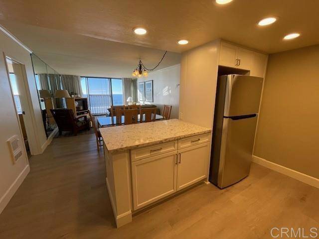 San Diego, CA 92109,4767 Ocean Boulevard