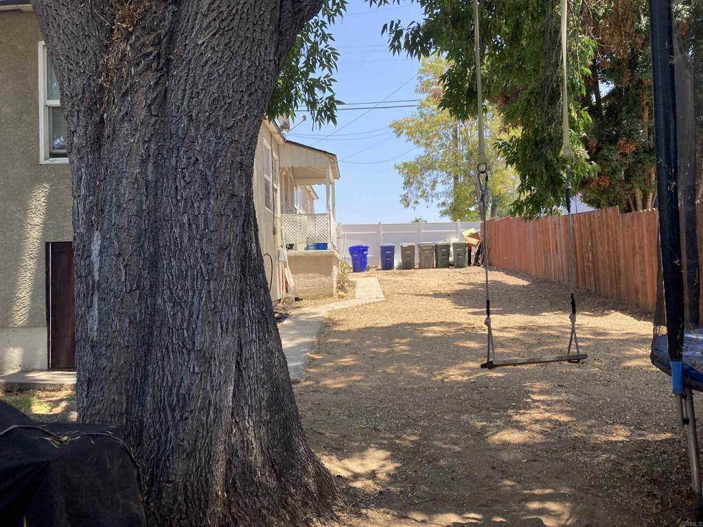 Lemon Grove, CA 91945,1916 1918 Skyline