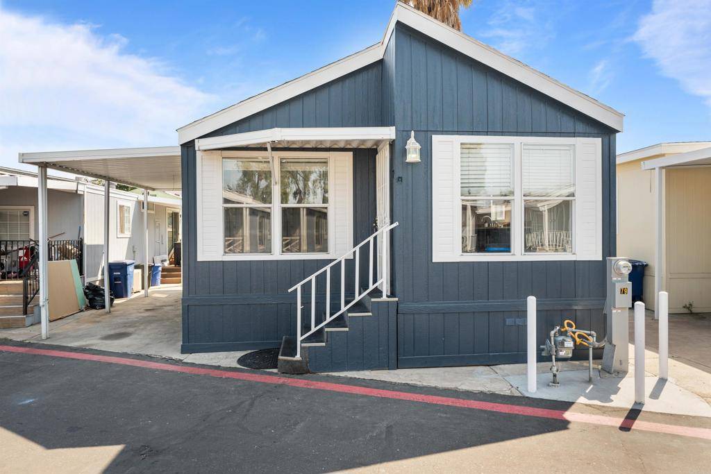 El Cajon, CA 92021,255 E Bradley AVE #SPC 79