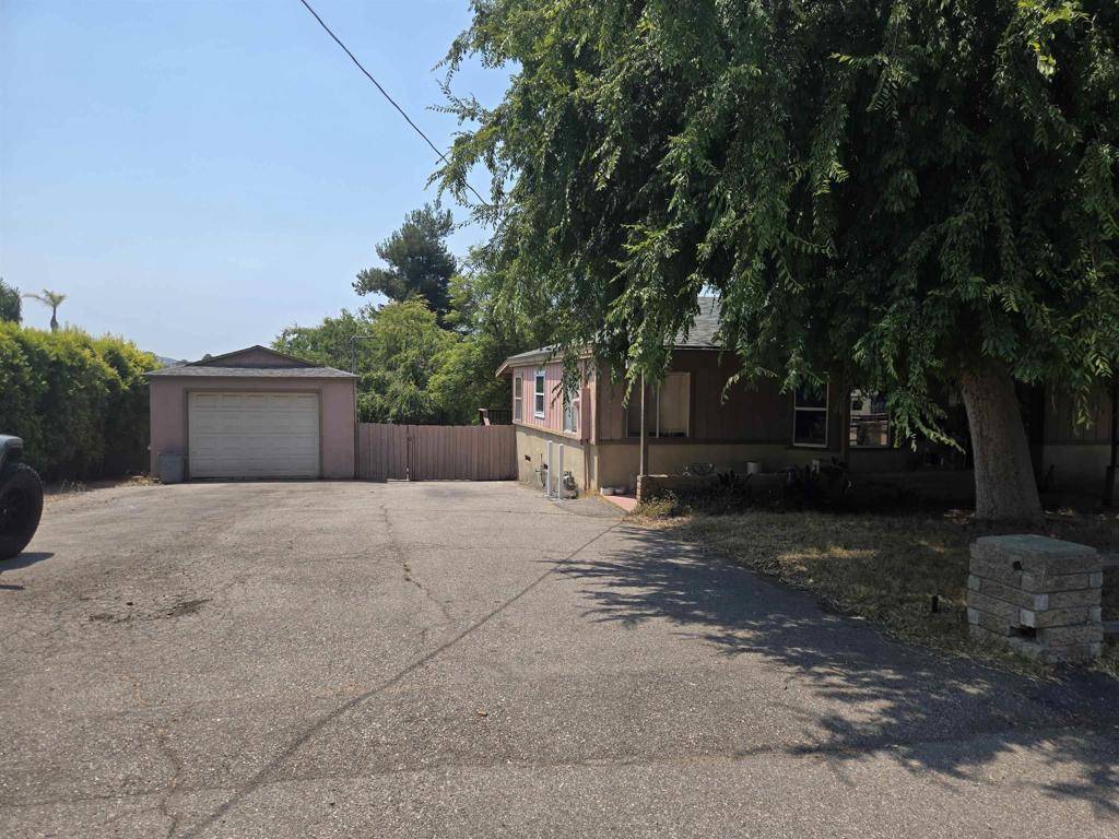 Spring Valley, CA 91978,3560 Ybarra RD