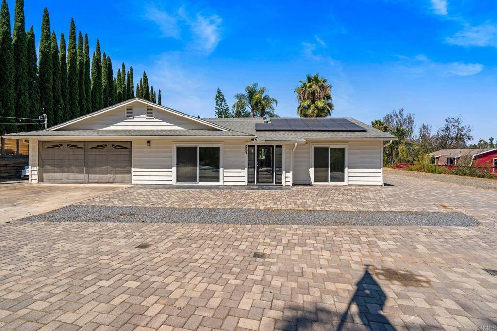 Fallbrook, CA 92028,1838 Acacia LN