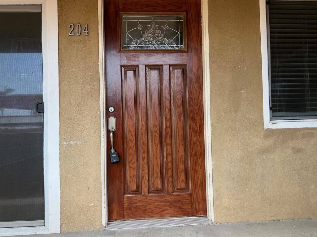 Imperial Beach, CA 91932,575 7th ST #204