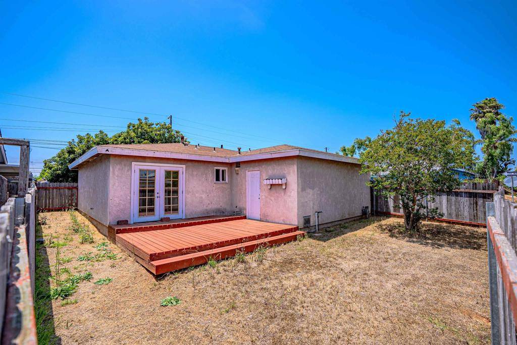 Imperial Beach, CA 91932,765 Elkwood Ave