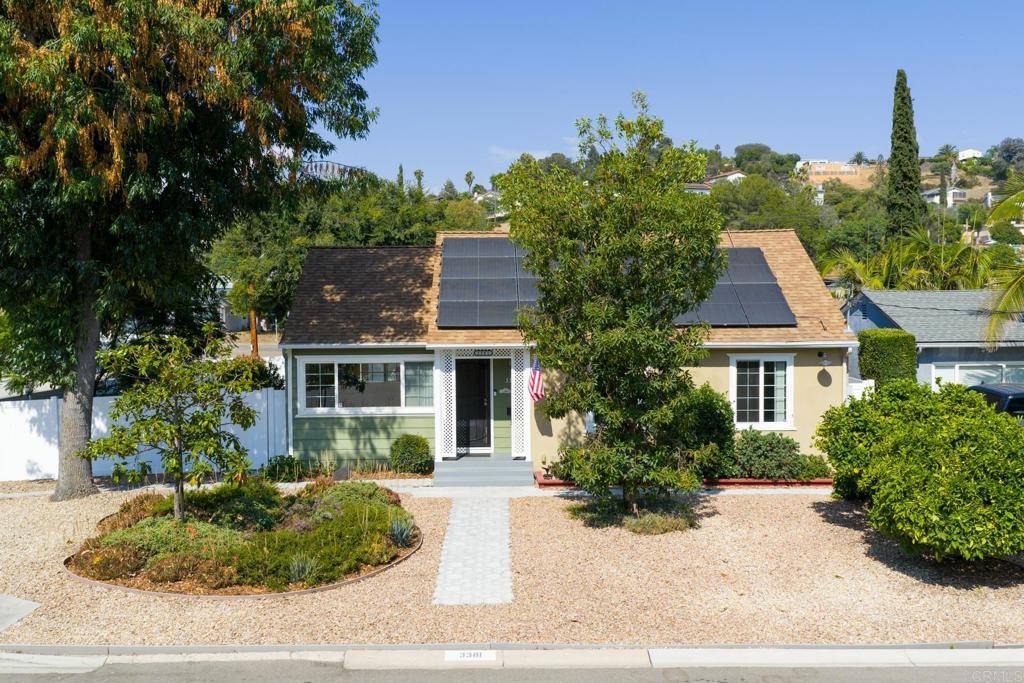 La Mesa, CA 91941,3381 Par DR
