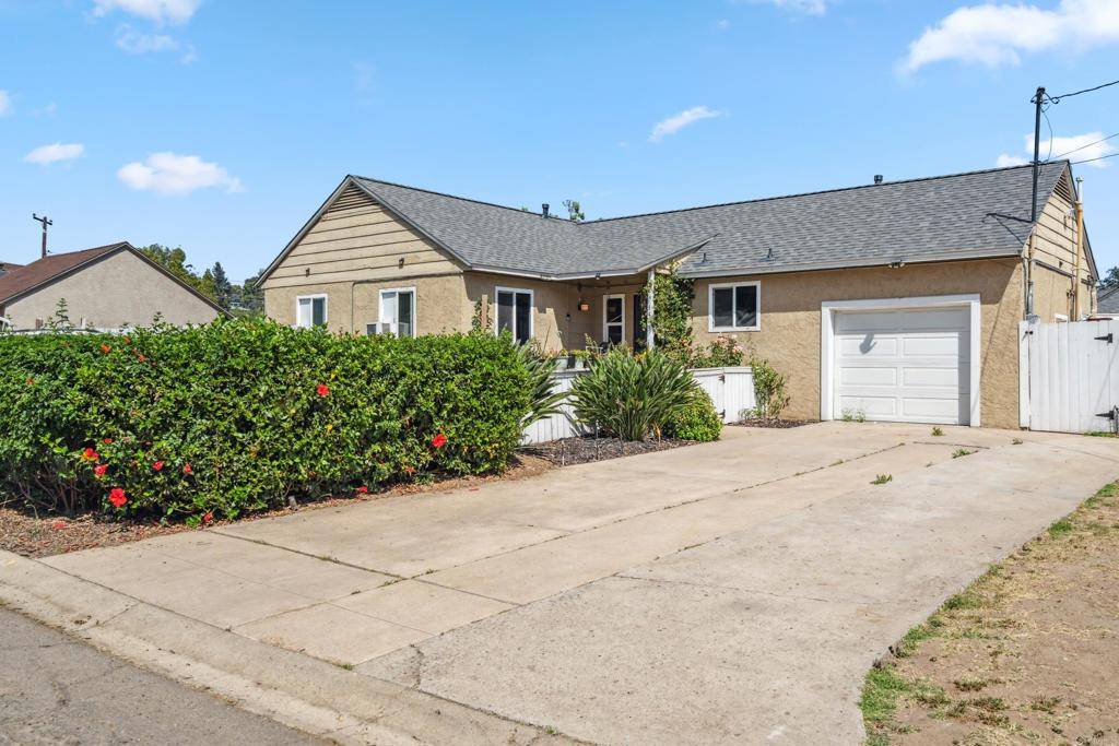 La Mesa, CA 91941,3443 Trophy DR