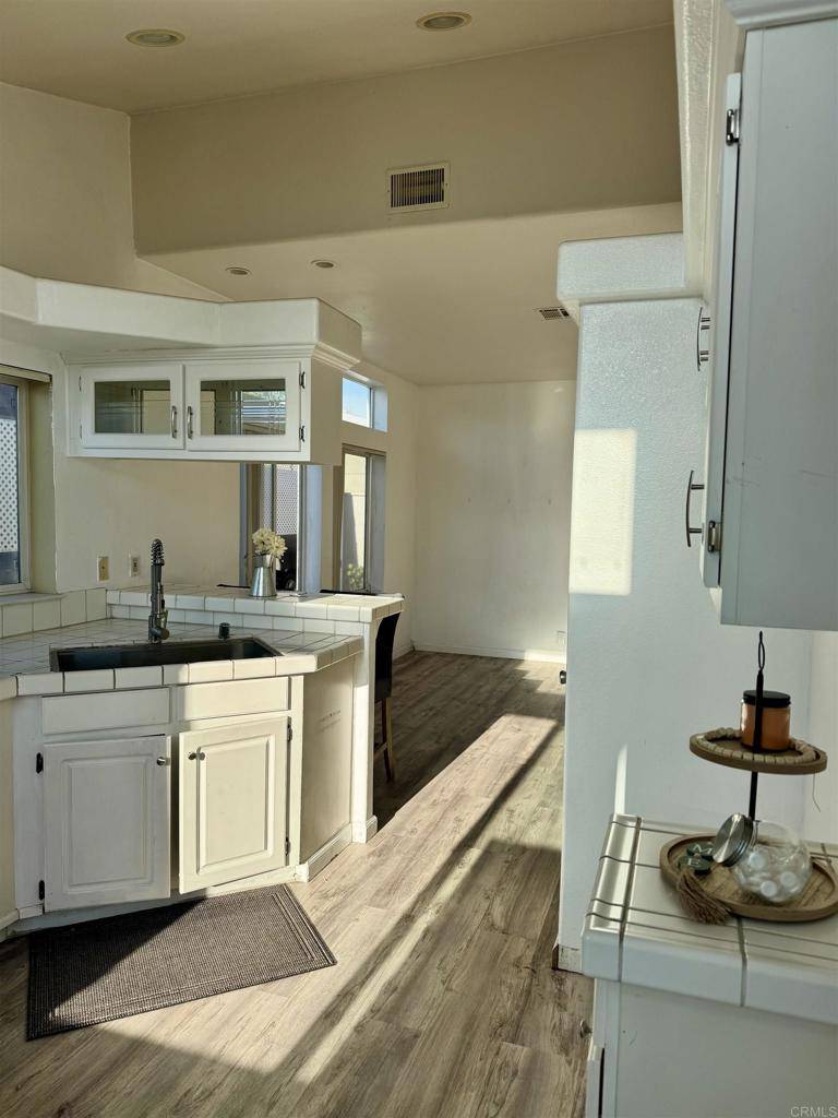 Chula Vista, CA 91911,121 Orange Ave #50