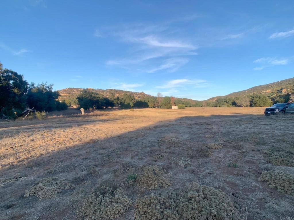 Lakeside, CA 92040,24352 Featherstone Canyon Rd