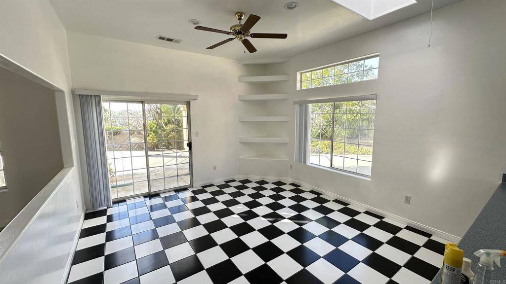 Bonita, CA 91902,6003 Bonita Meadows LN