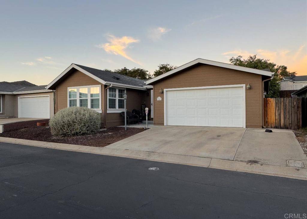 El Cajon, CA 92021,15935 Spring Oaks RD #SPC 84