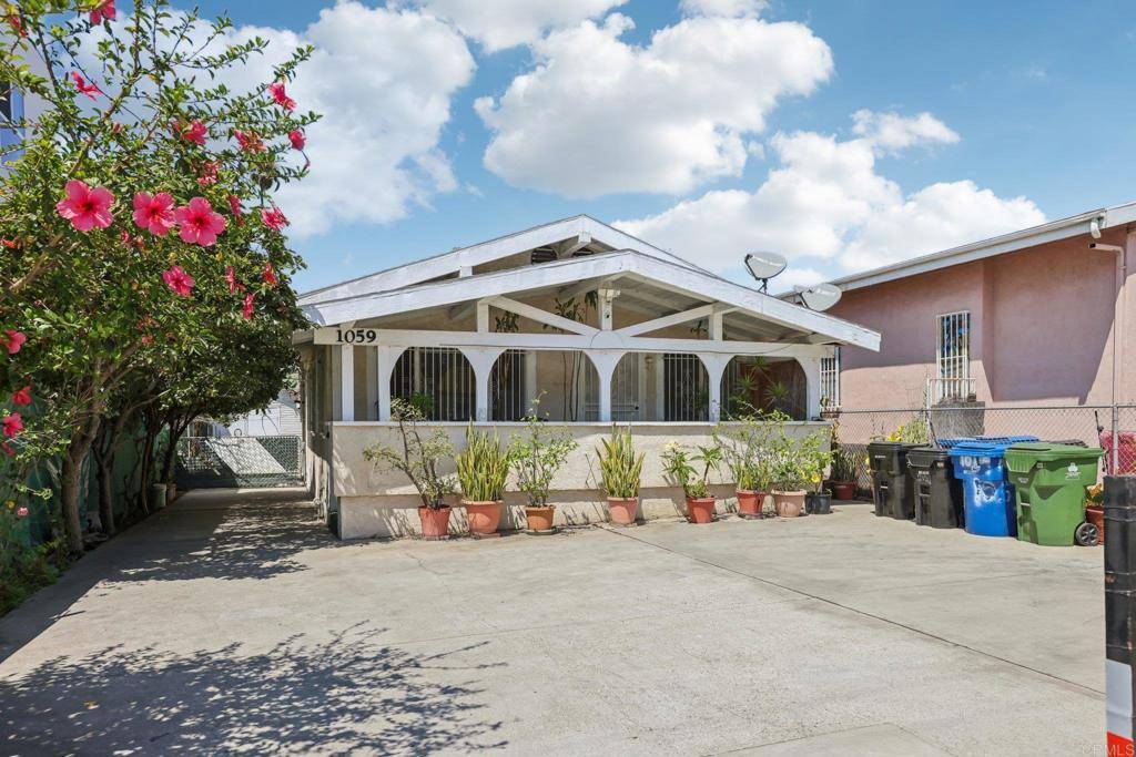 Los Angeles, CA 90038,1059 N Wilton PL