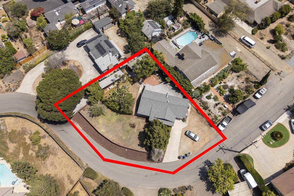 Bonita, CA 91902,3825 27 GRANDVIEW PL
