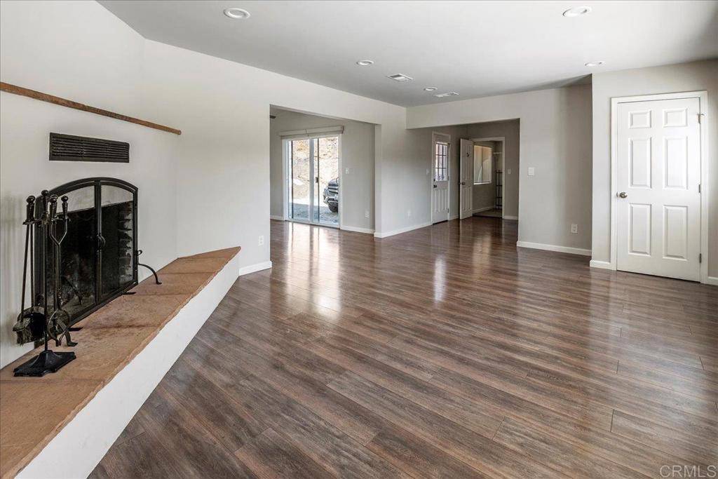 Lakeside, CA 92040,11694 Hi Ridge RD