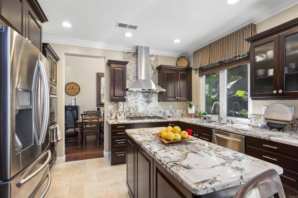 Chula Vista, CA 91915,2408 GREEN RIVER DR