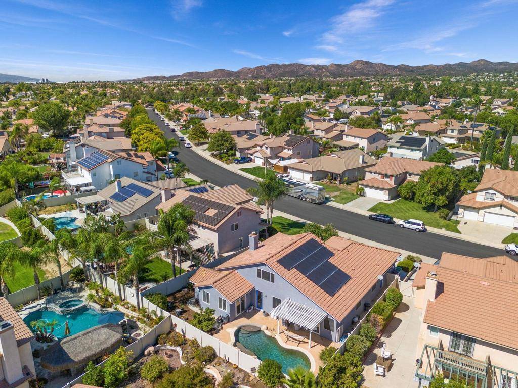 Murrieta, CA 92562,24099 Chatenay LN