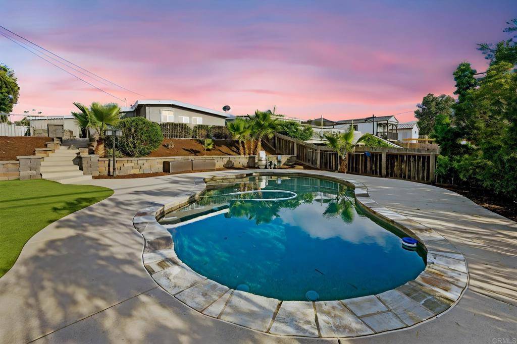 Chula Vista, CA 91911,974 Helix AVE