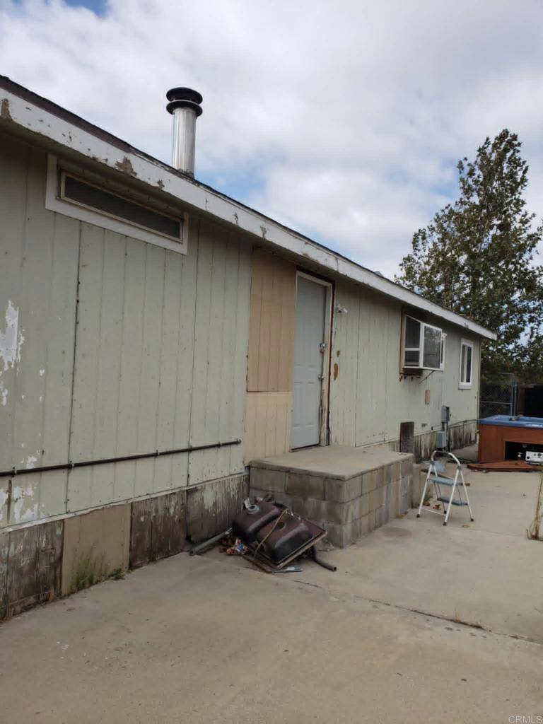 Campo, CA 91906,1430 Kimberly WAY
