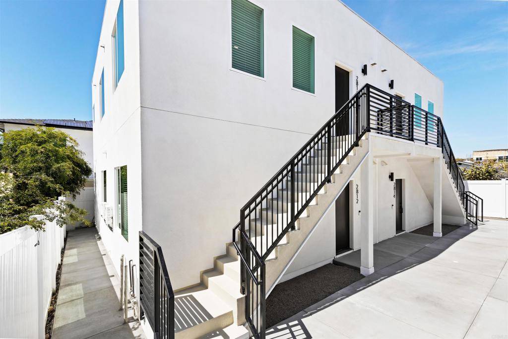 San Diego, CA 92111,2810 2818 Nye ST