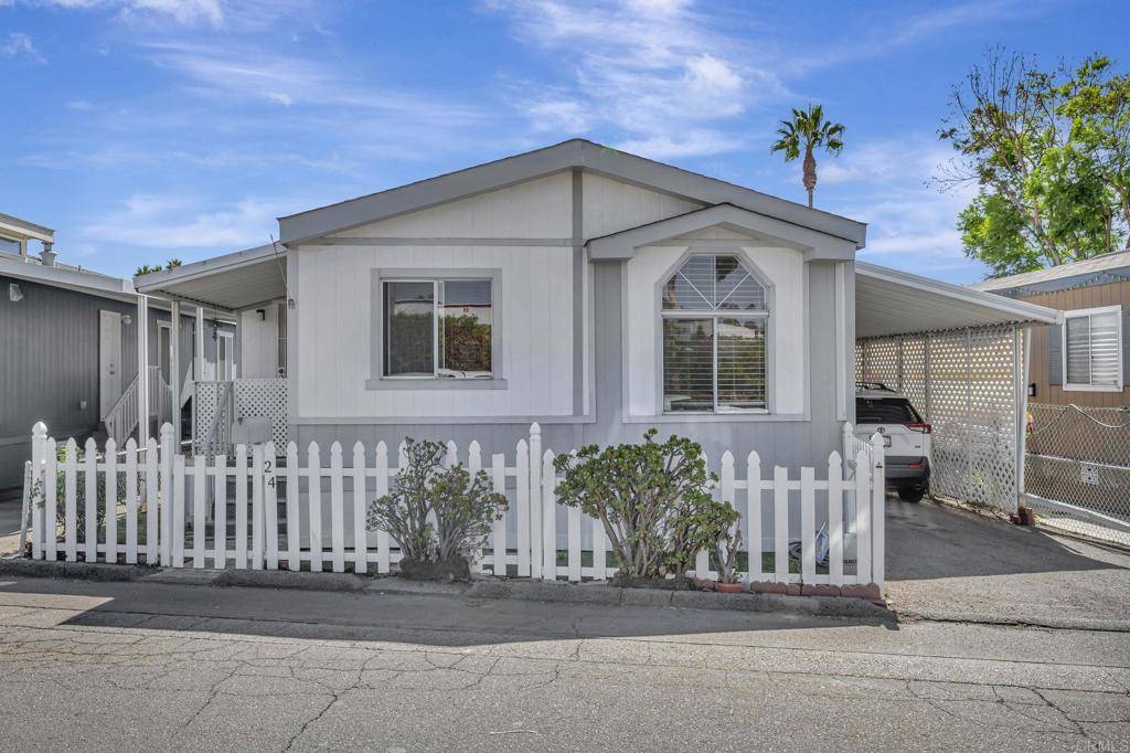 Spring Valley, CA 91978,10707 Jamacha #24