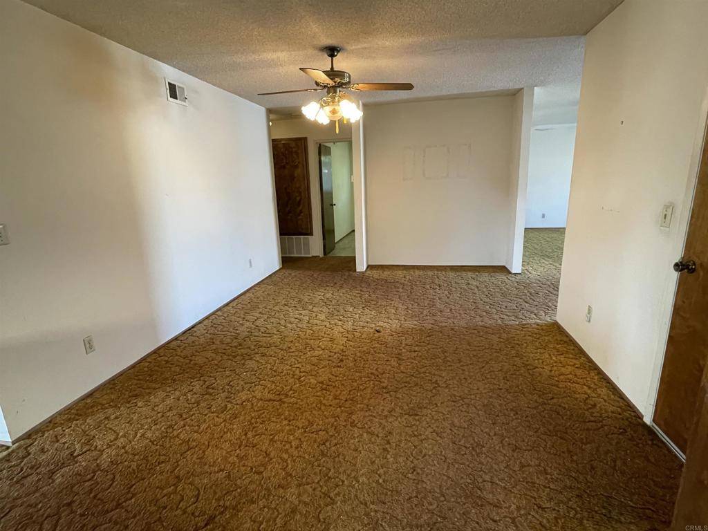 Chula Vista, CA 91911,421 Locdel CT