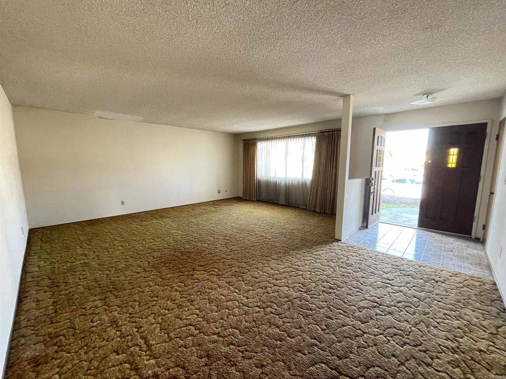 Chula Vista, CA 91911,421 Locdel CT