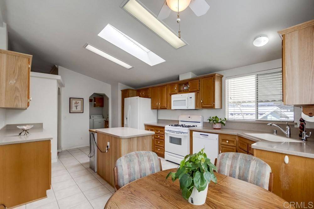 Lakeside, CA 92040,9500 Harritt Rd #106