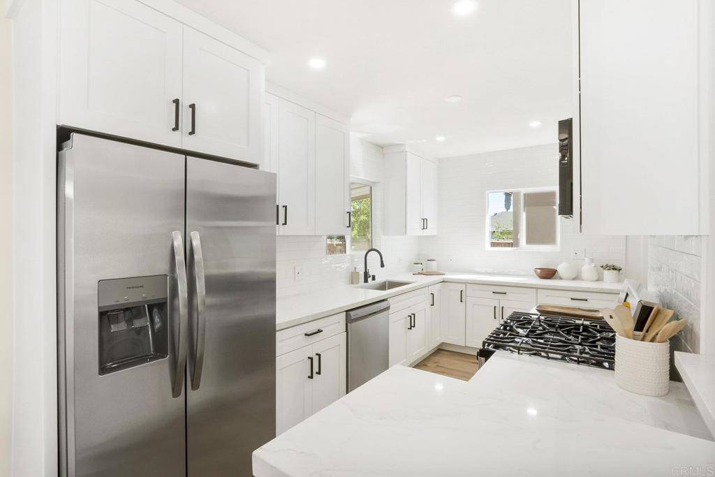 San Diego, CA 92114,5707 Elk Street