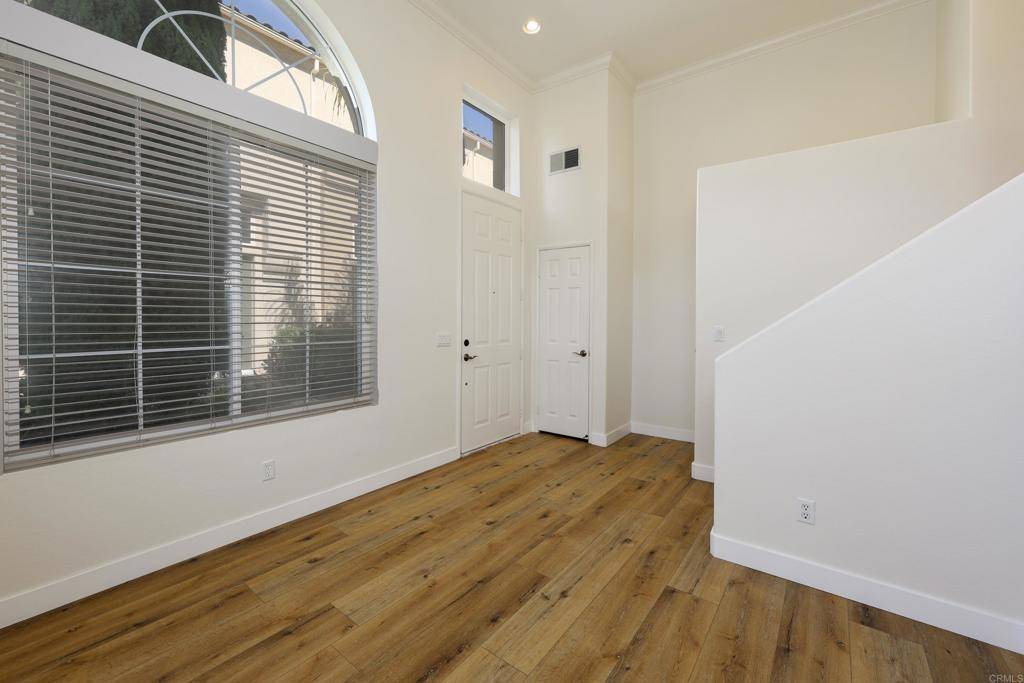 San Diego, CA 92130,3718 Mykonos LN #158