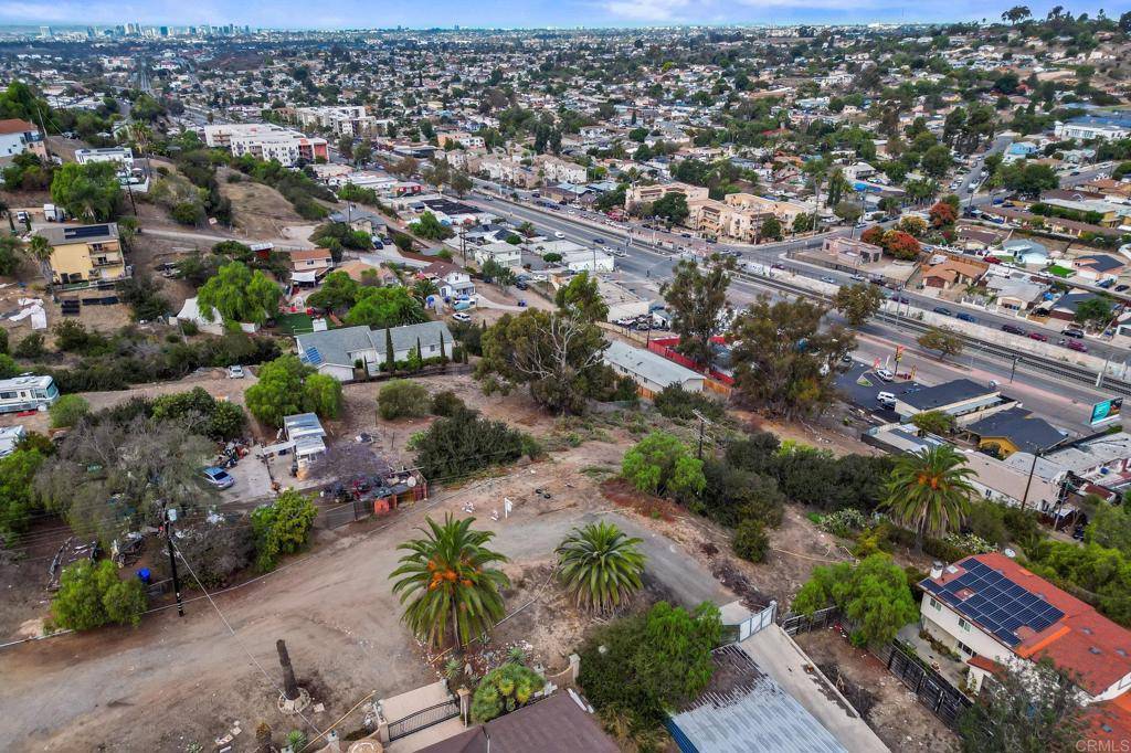 San Diego, CA 92114,407 66Th ST