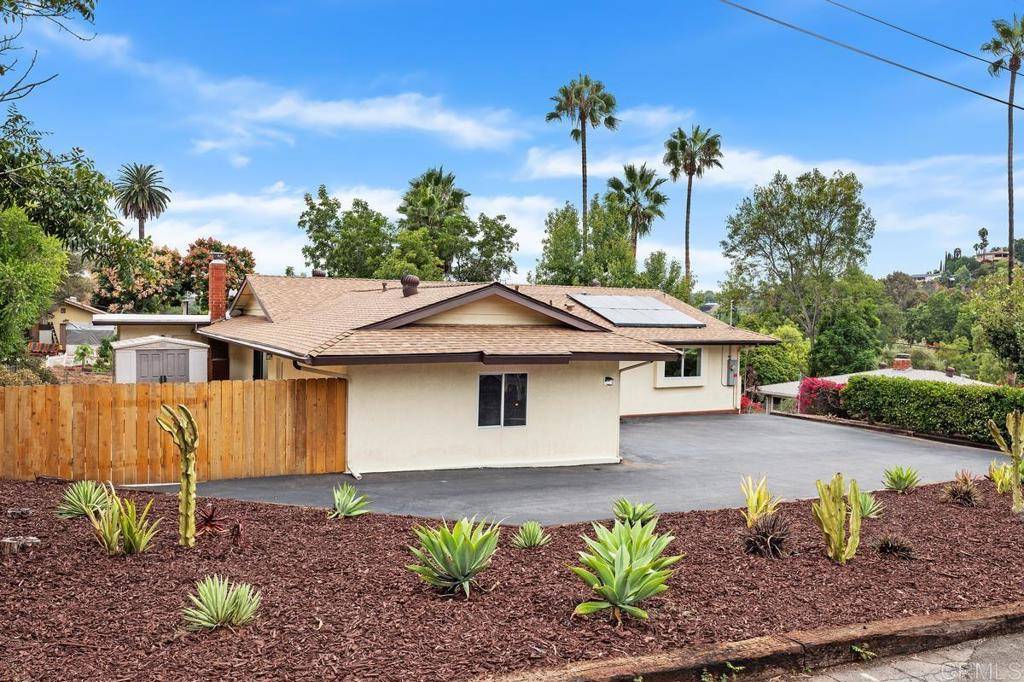 La Mesa, CA 91941,9217 Via Colina