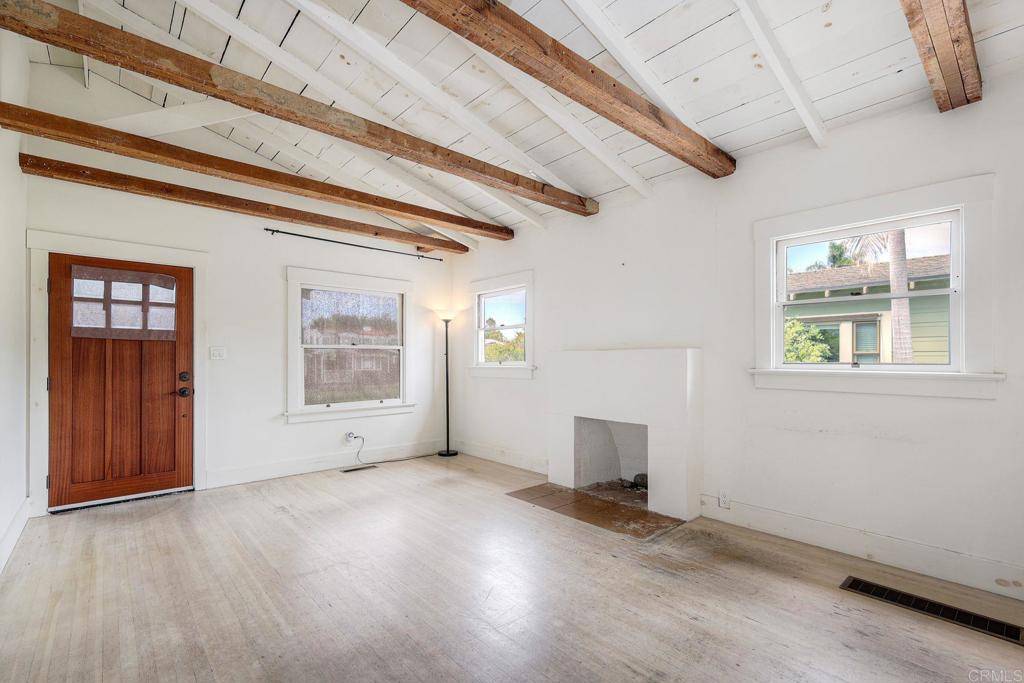 San Diego, CA 92104,3537 Louisiana ST