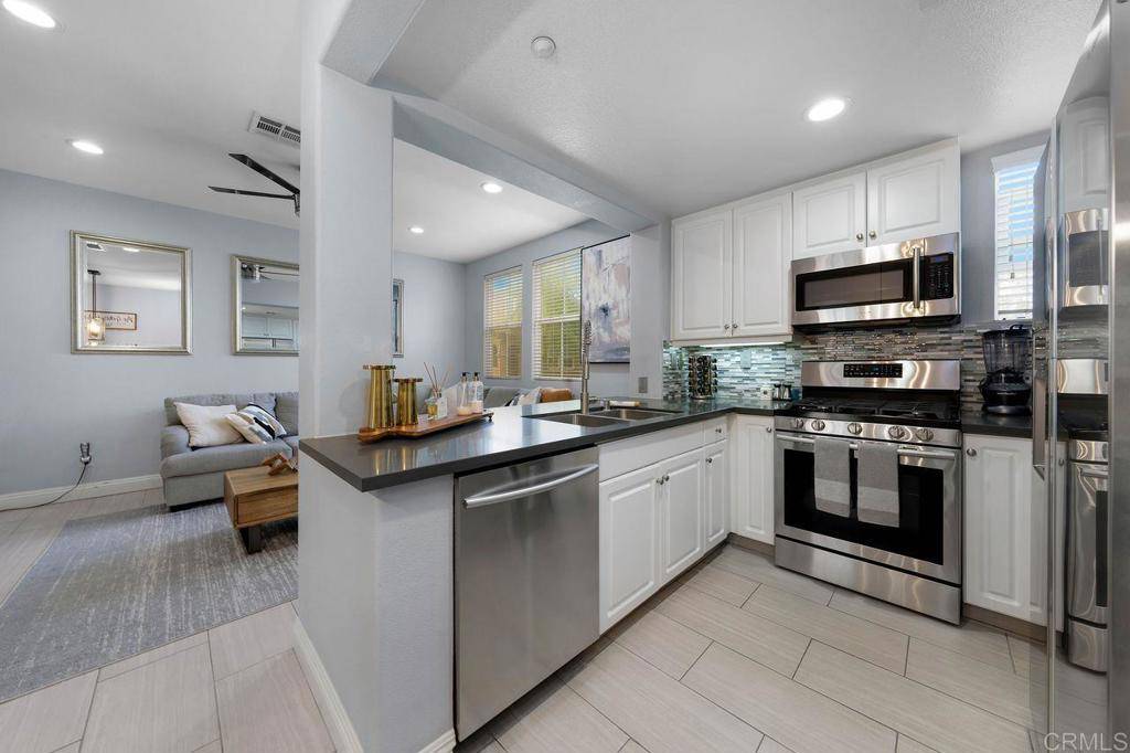 San Diego, CA 92154,843 Compass Way