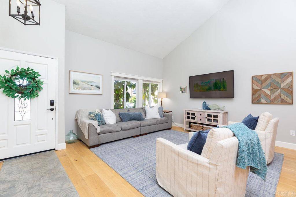 Santee, CA 92071,11061 Crystal Springs Rd