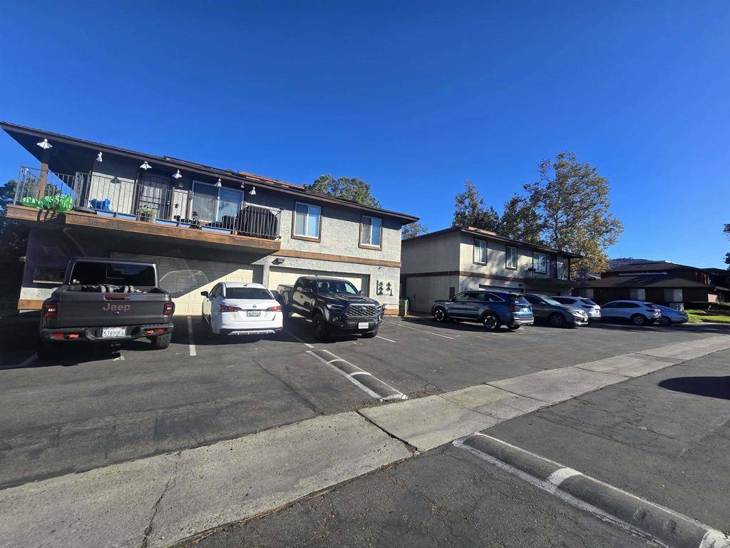 El Cajon, CA 92021,318 Graves CT