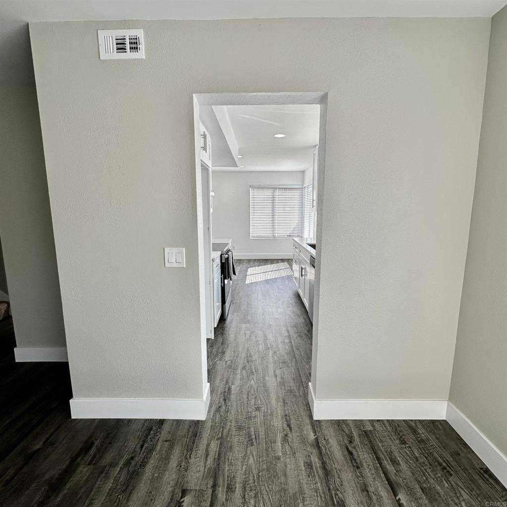 San Diego, CA 92139,7007 Appian DR #B