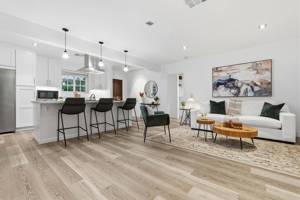 La Mesa, CA 91941,3370 72 Par DR