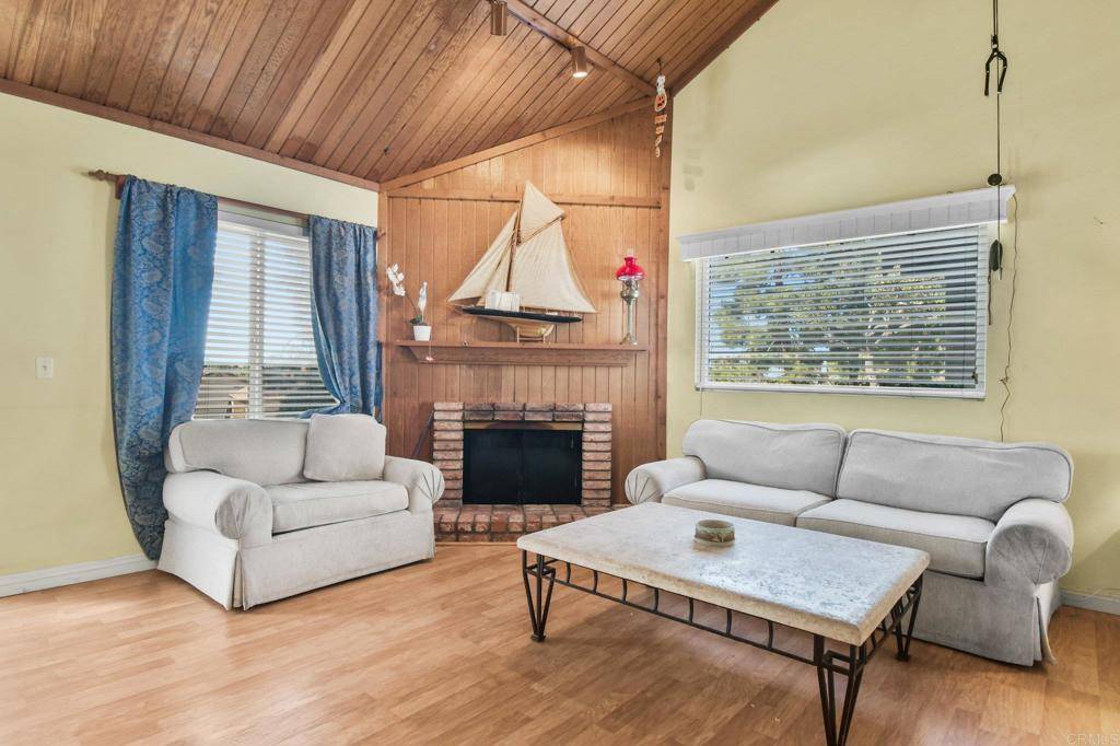 San Diego, CA 92139,6755 PARKSIDE AVE