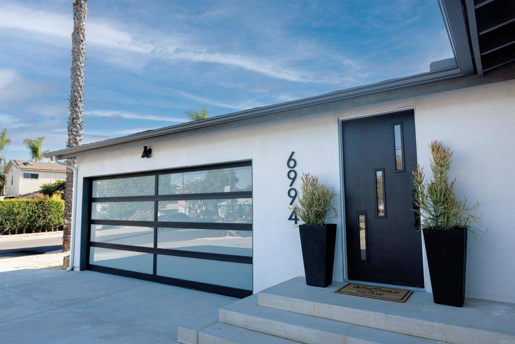 San Diego, CA 92120,6994 Carthage ST