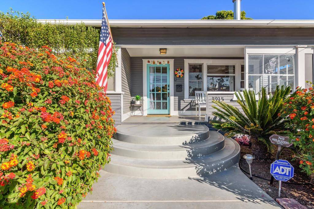 San Diego, CA 92103,3915 Falcon St