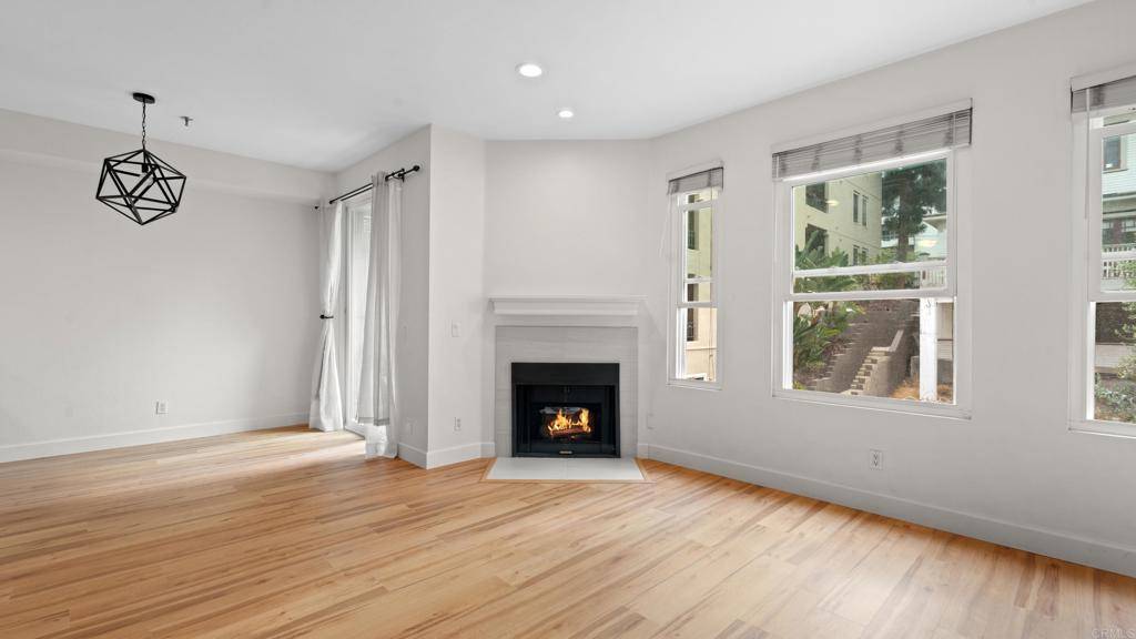 San Diego, CA 92101,2445 Brant ST #304