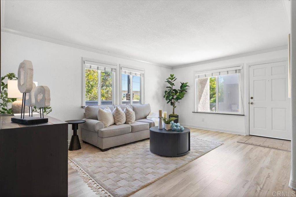 San Diego, CA 92116,3909 Monroe AVE #101