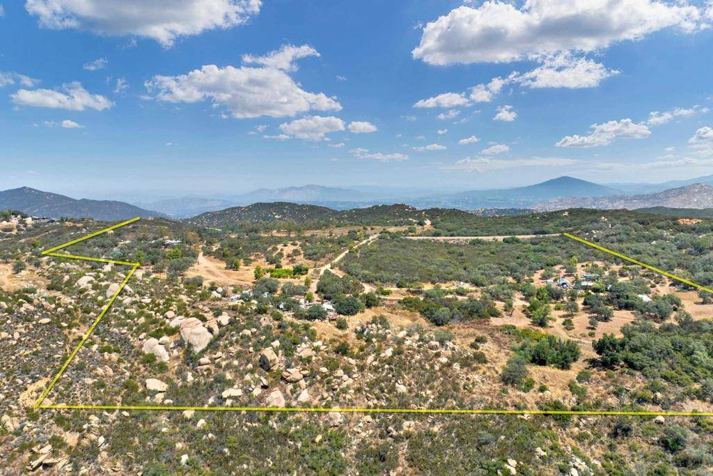 Jamul, CA 91935,17368 Skyline Truck TRL