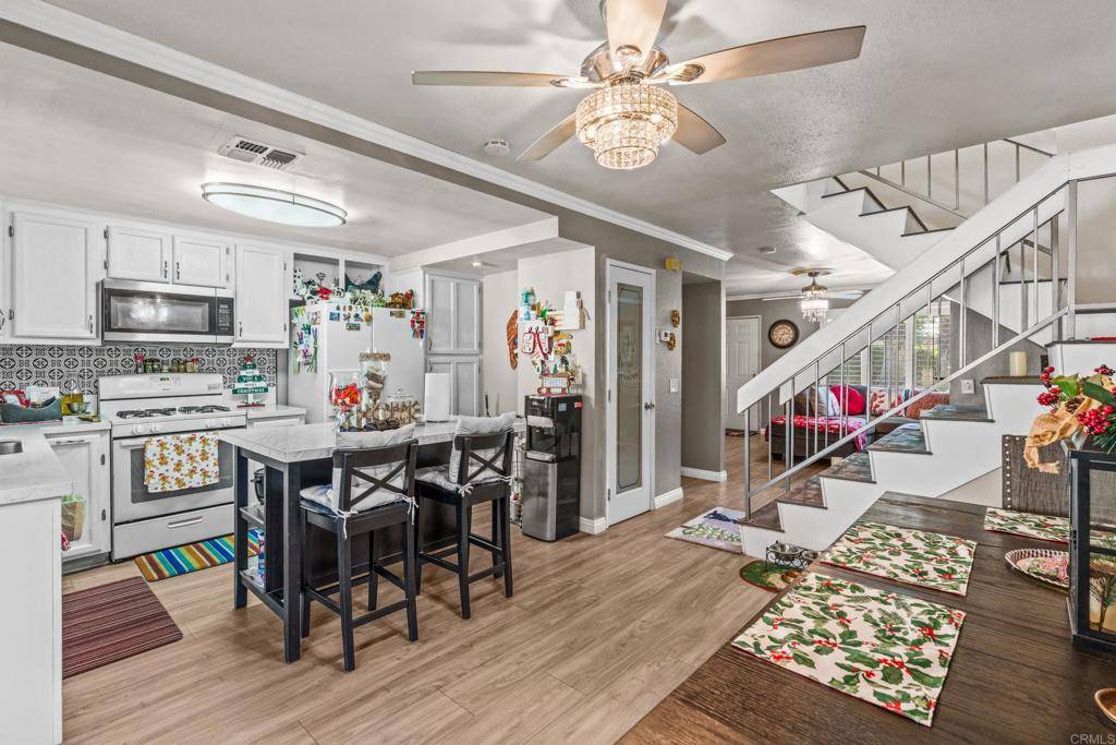 Colton, CA 92324,1097 Santo Antonio DR #51