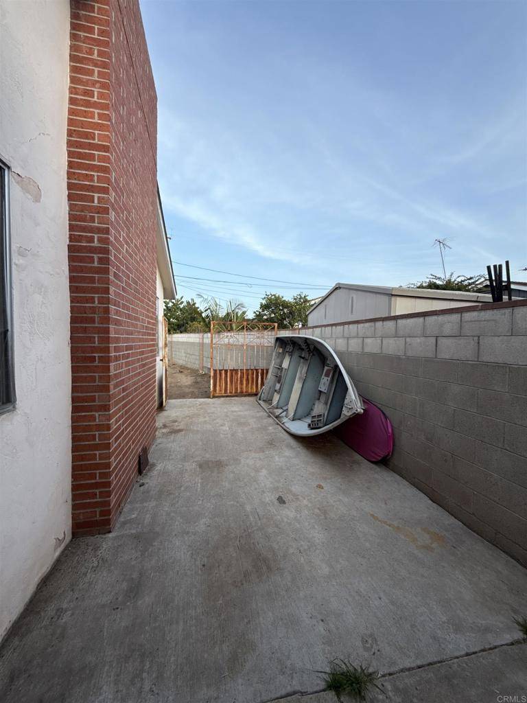 Chula Vista, CA 91910,689 Garrett AVE