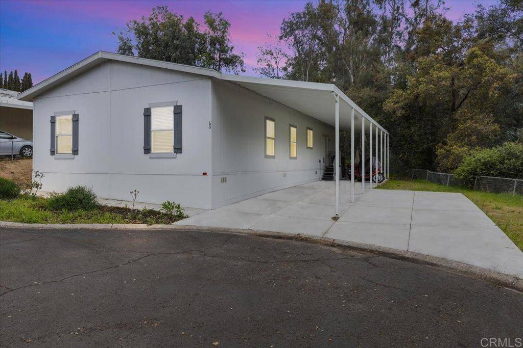 Lakeside, CA 92040,13450 Highway 8 Business Spc 60