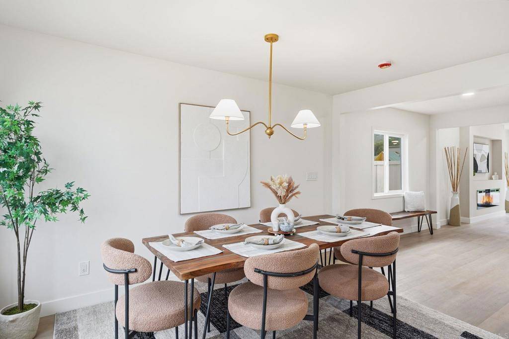 El Cajon, CA 92020,625 Laguna AVE