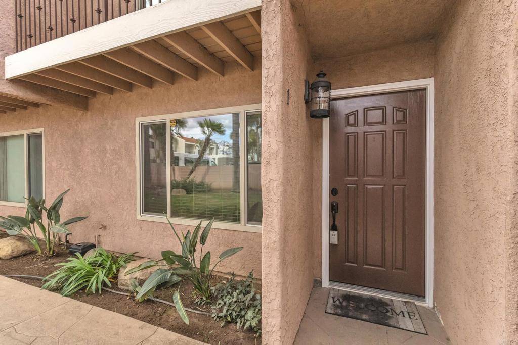 El Cajon, CA 92020,267 S Mollison Ave #1